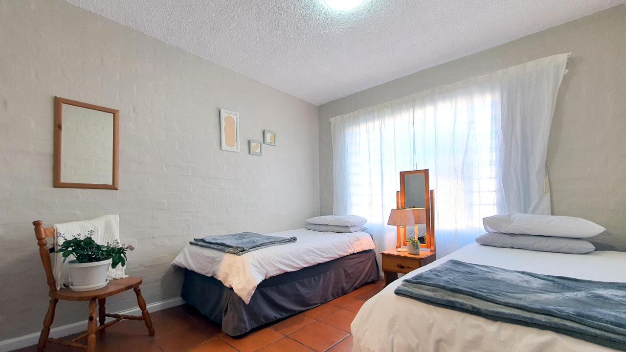 Escape To Paradise: Beachside Apartment Jeffreys Bay Ngoại thất bức ảnh