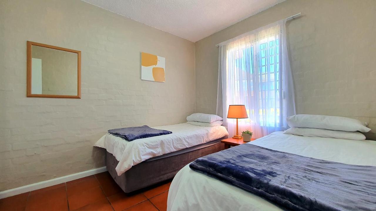 Escape To Paradise: Beachside Apartment Jeffreys Bay Ngoại thất bức ảnh